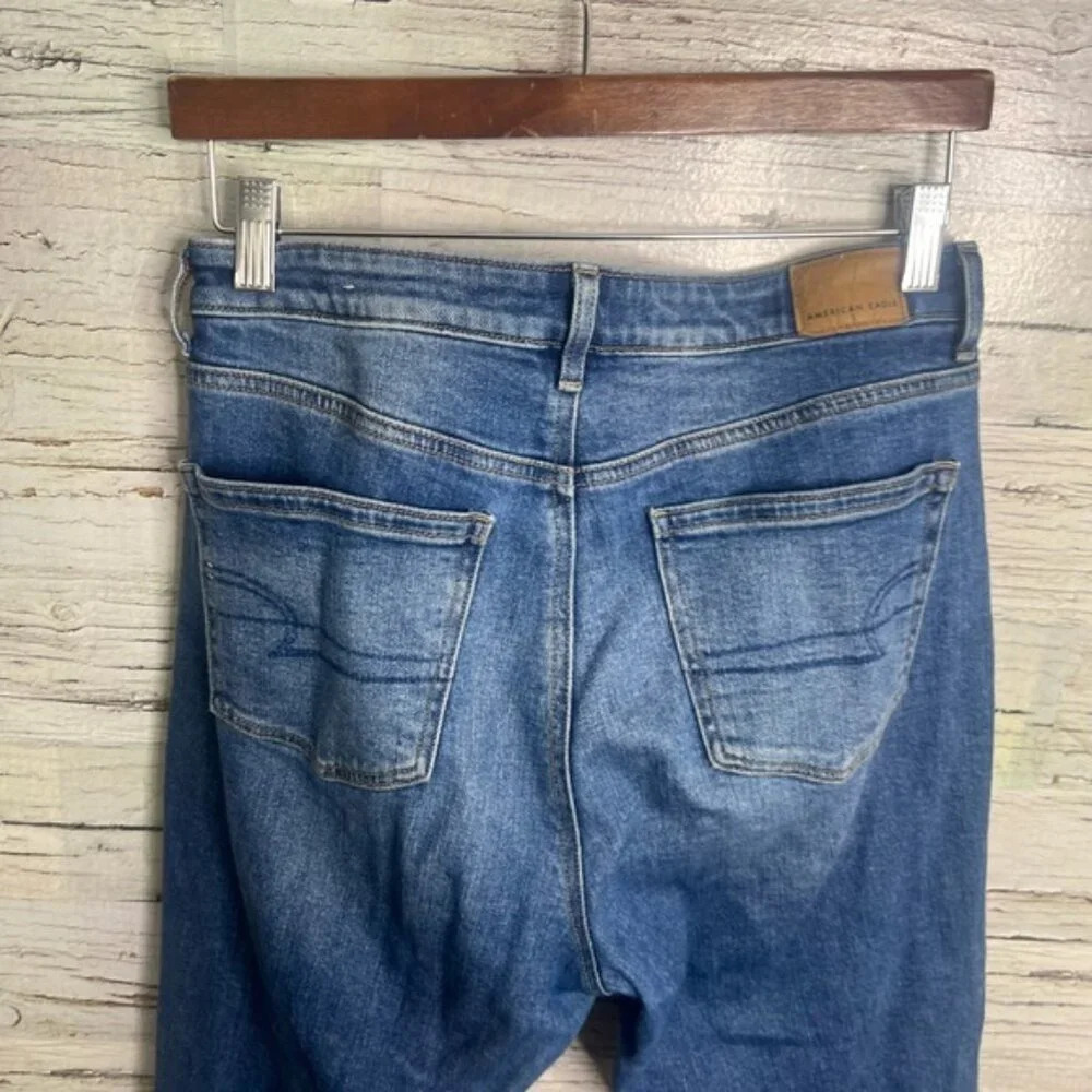 American Eagle Mom Jeans size 4 - Picture 6 of 8